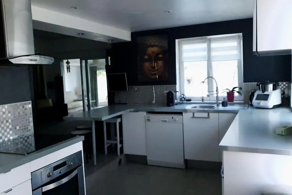 Tropical Spirit House Villa Marignane