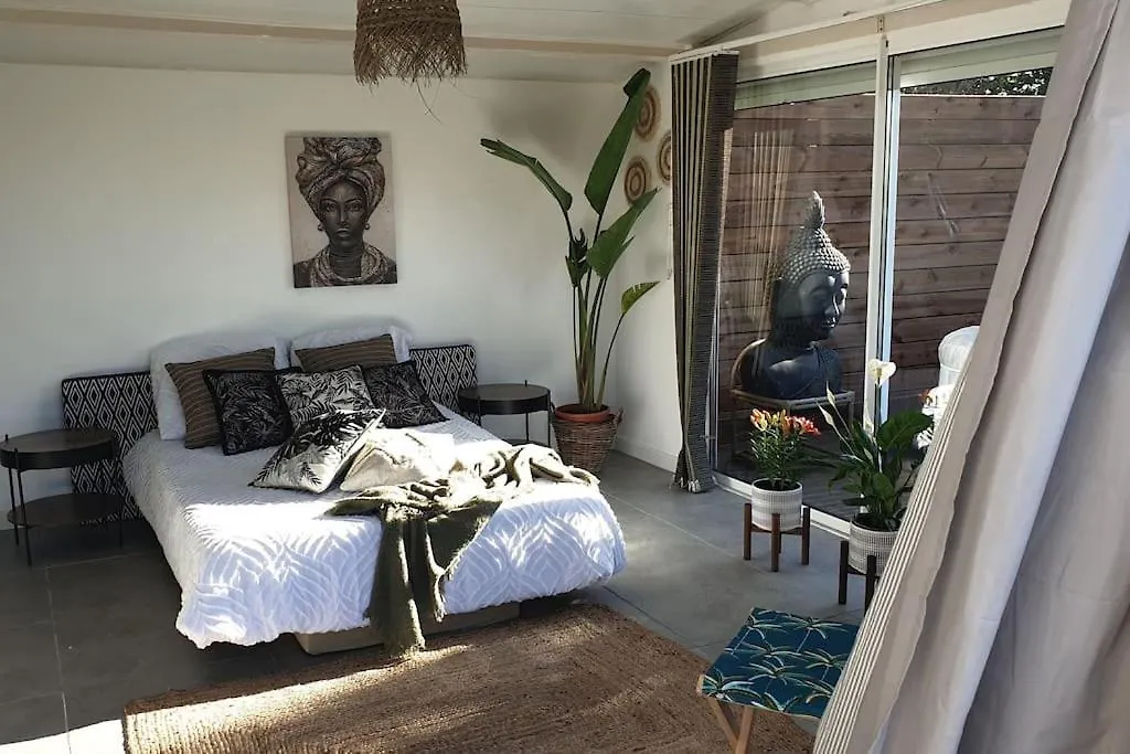 Tropical Spirit House Villa Marignane