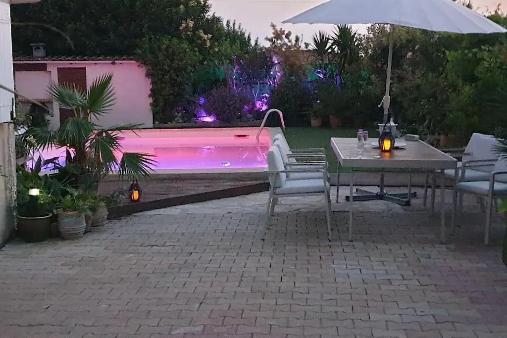 Tropical Spirit House Villa Marignane