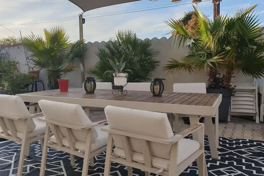 Tropical Spirit House Villa Marignane
